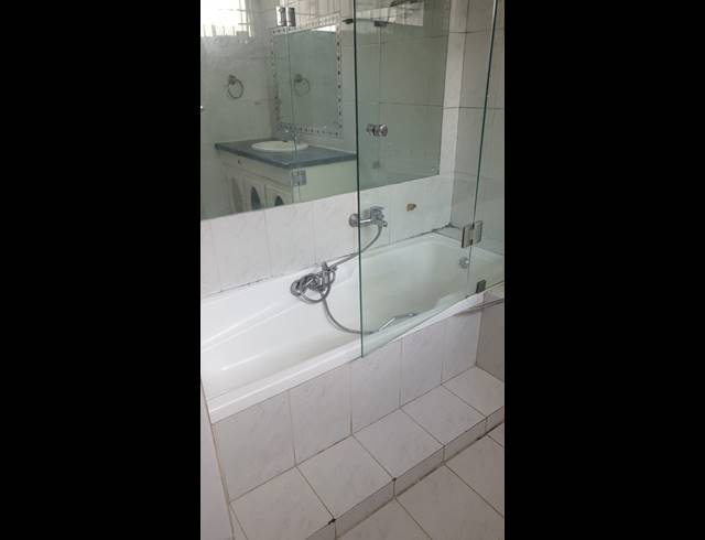 1 bed property to rent in SAVOY ESTATE